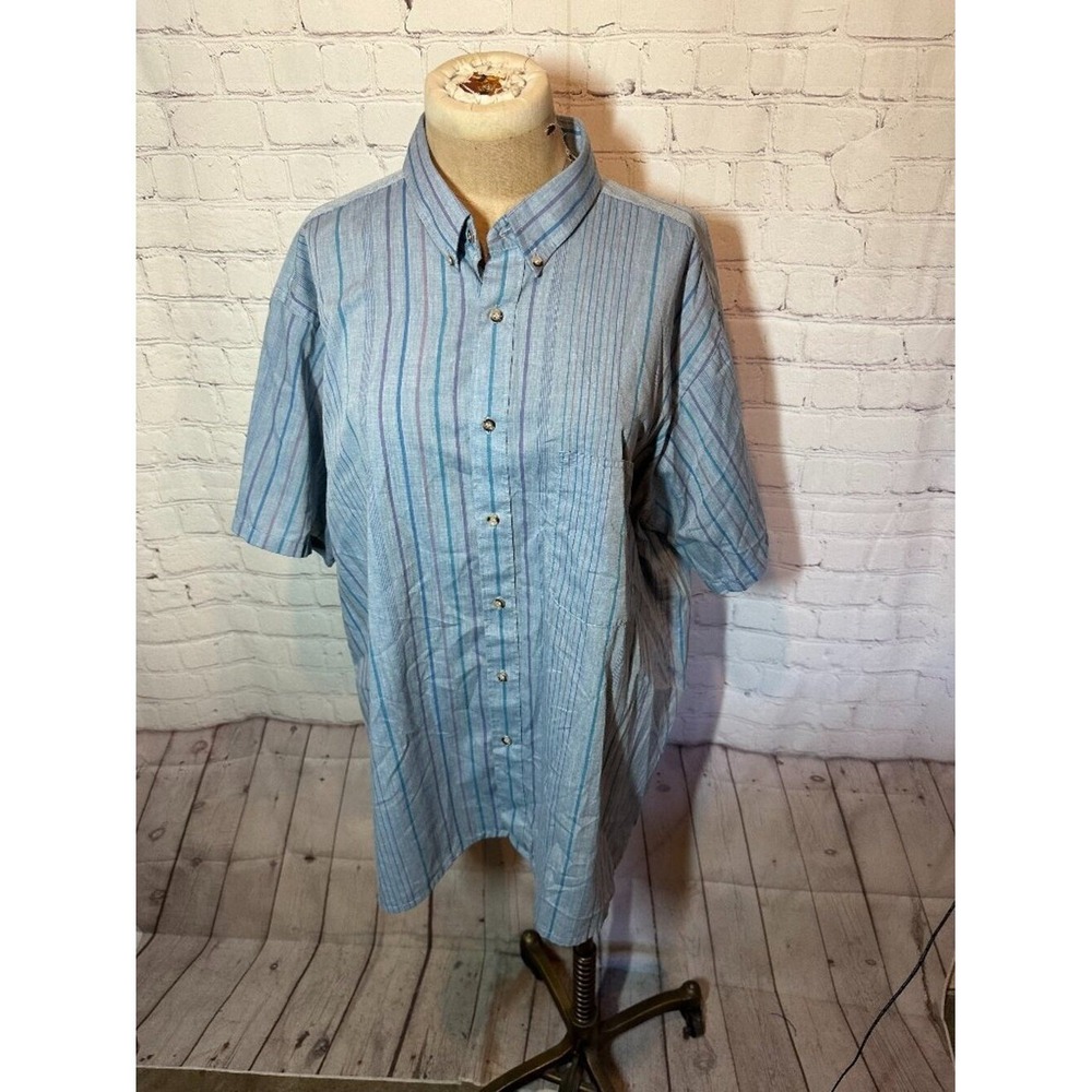Van Heusen 417 Men's XL Short Sleeve Button Down Shirt Blue Striped Cotton Blend